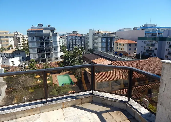 Espaçosa Cobertura duplex 4 Qts na Praia do Forte Cabo Frio